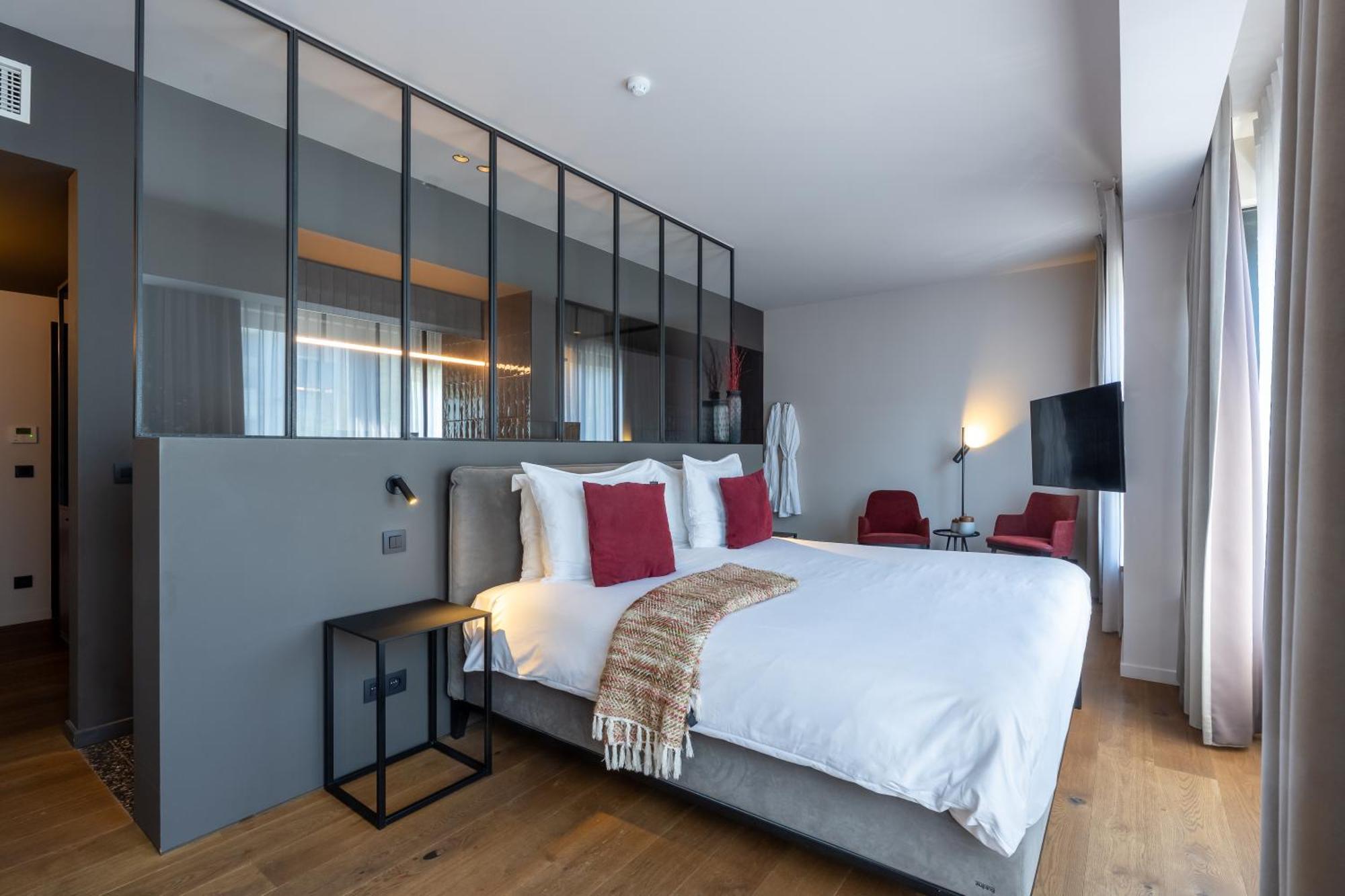 U Eat & Sleep Antwerp Hotel Exterior photo